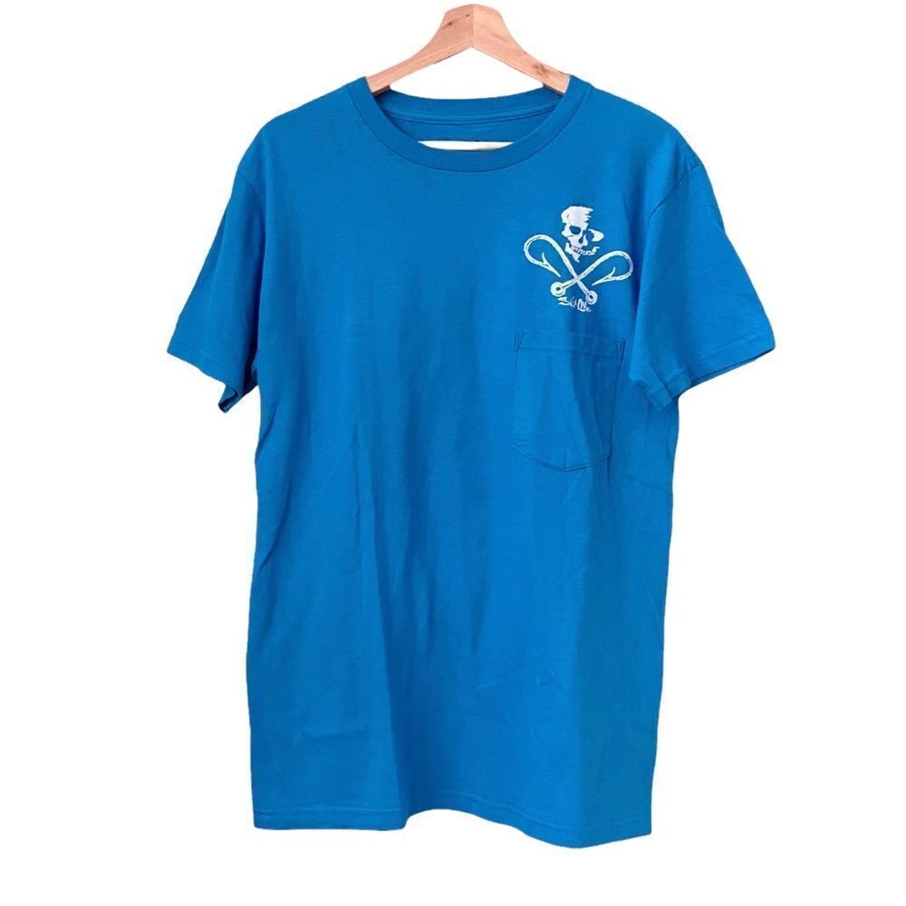 NWT Salt Life Skull and Hooks Screen Print Short Sleeve Pocket Tee in Size Small